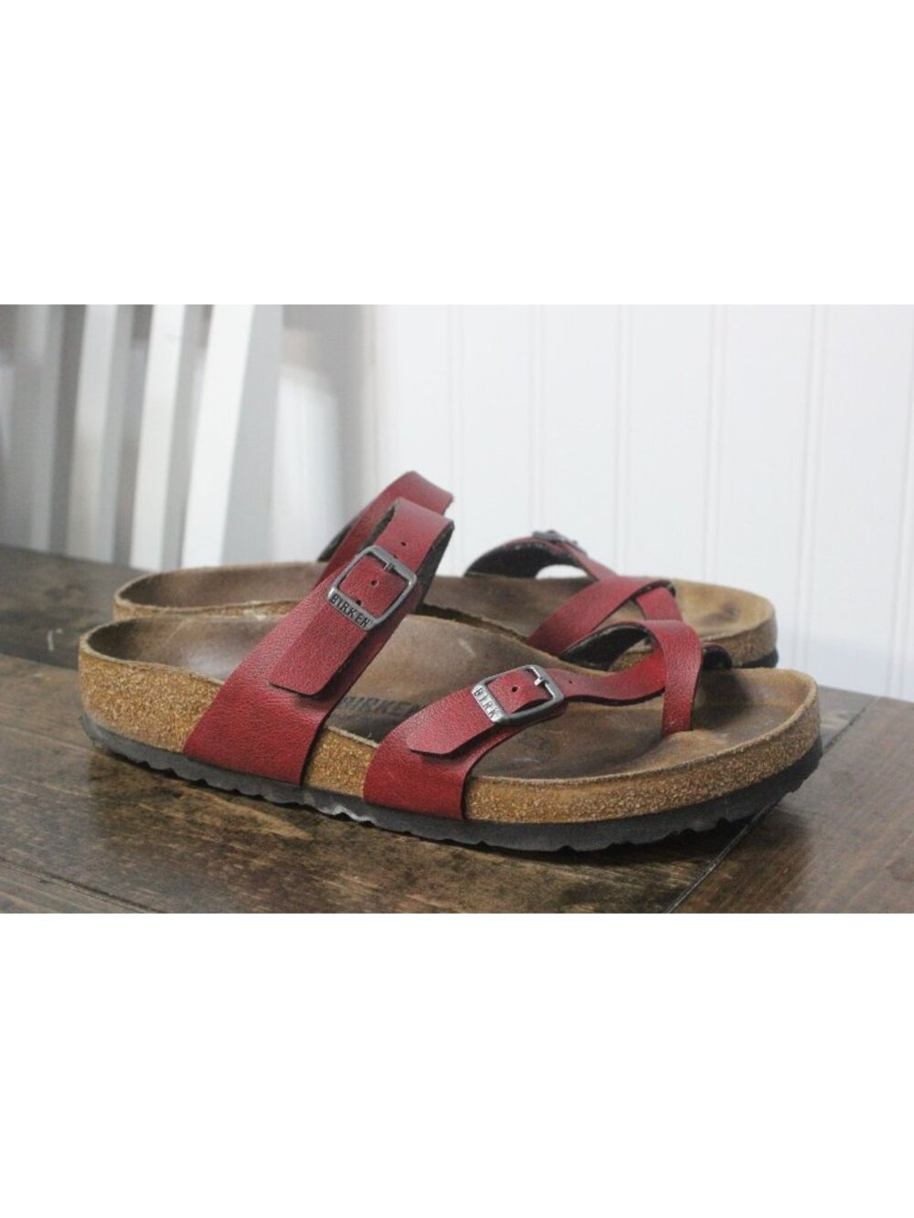 Birkenstock Red Thong Sandals Womens Size 39 EU Adjustable Straps Cork Footbed